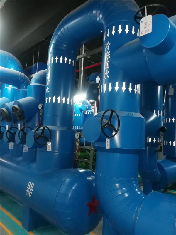 空調(diào)水管管道保溫施工現(xiàn)場圖,濤翔天管道保溫施工隊(duì)